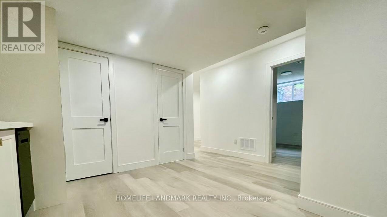 1556 Crestview Avenue, Mississauga, ON - Indoor Photo Showing Other Room