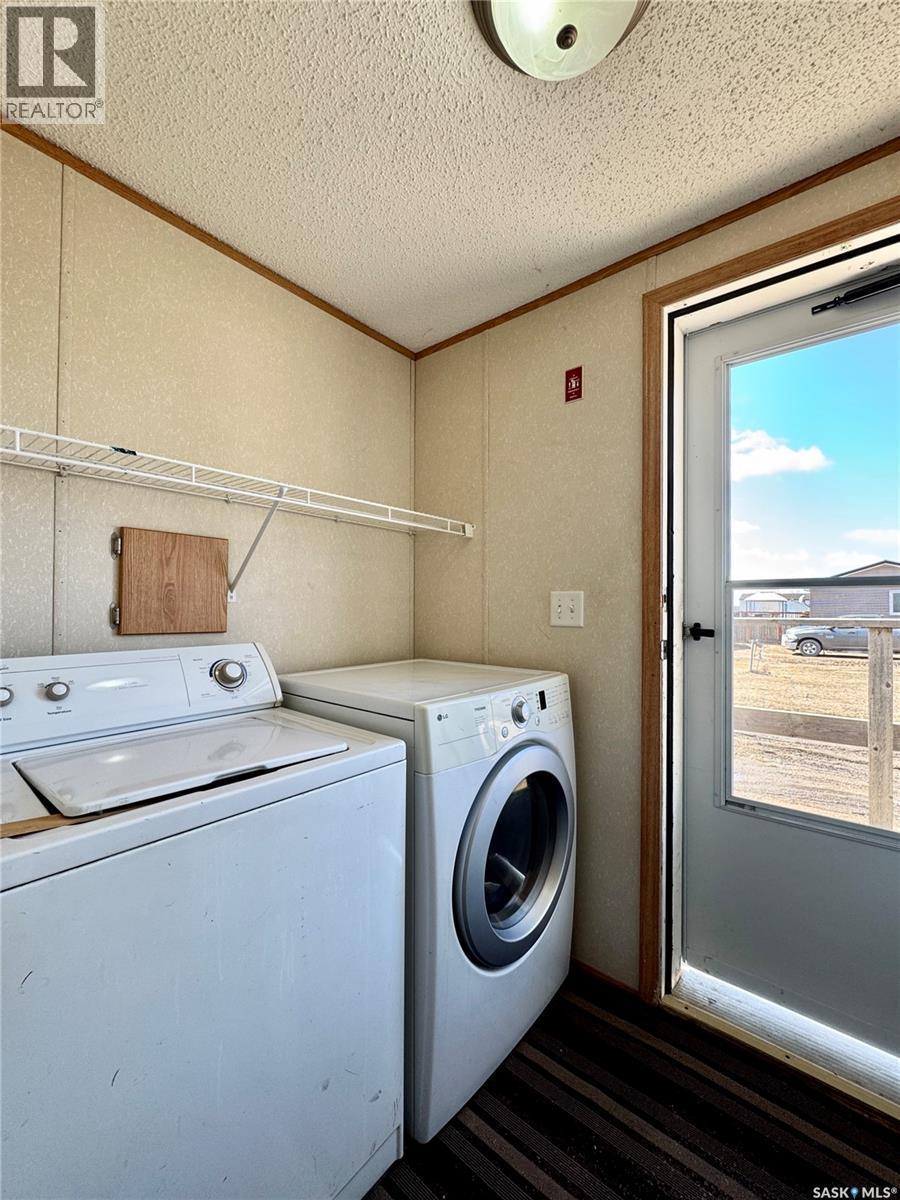 427 Vincent Avenue W, Churchbridge, SK - Indoor Photo Showing Laundry Room