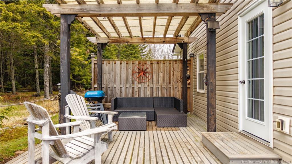 10 Stanley Oliver Rd, Back Bay, NB