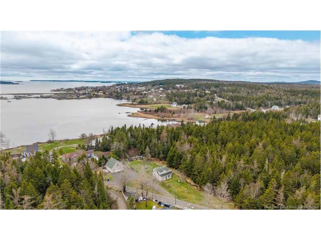 10 Stanley Oliver Rd, Back Bay, NB