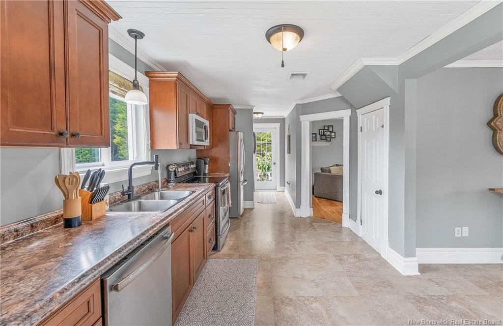10 Stanley Oliver Rd, Back Bay, NB