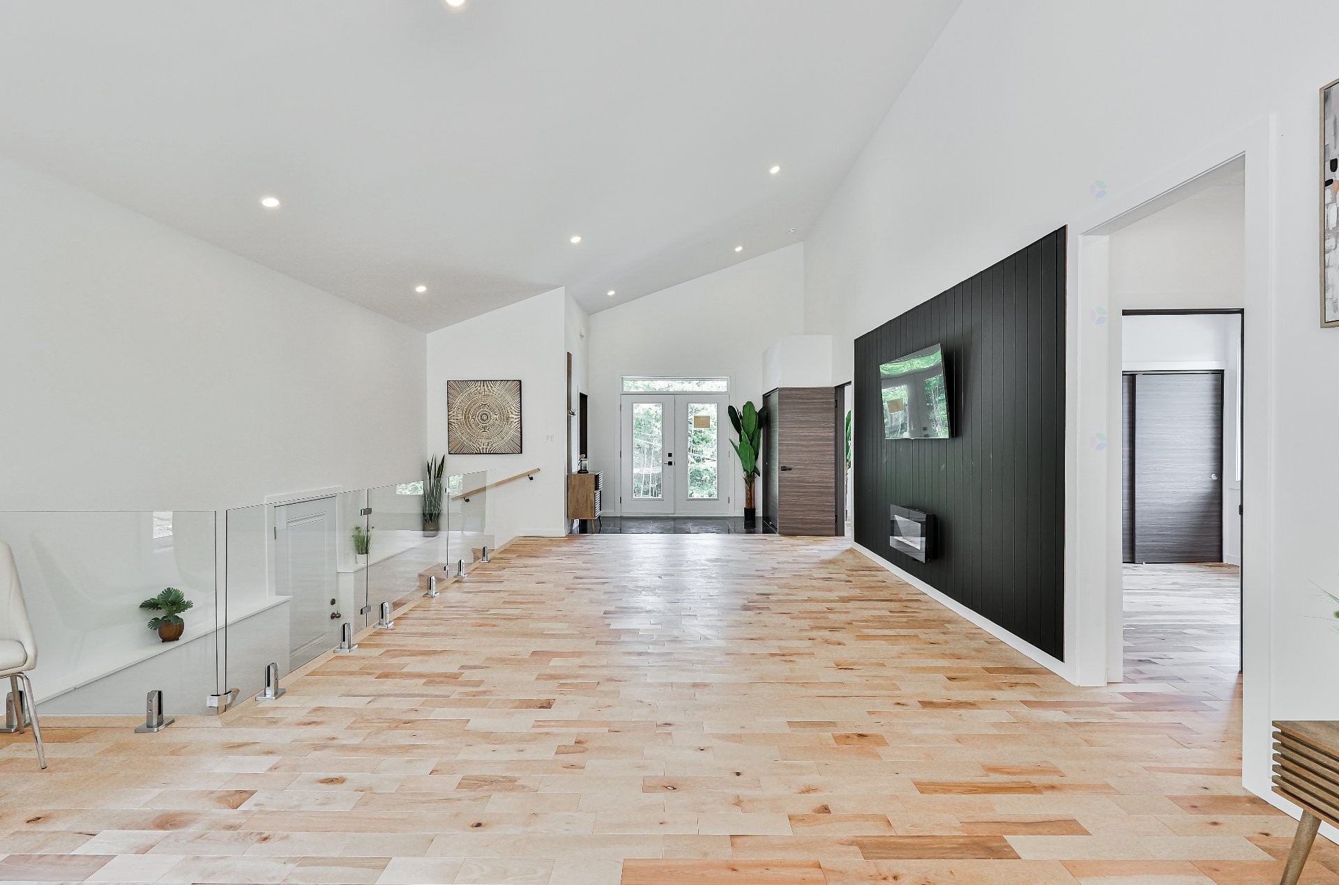 Salon - 750 5E Rang, Sainte-Julienne, QC - Indoor Photo Showing Other Room
