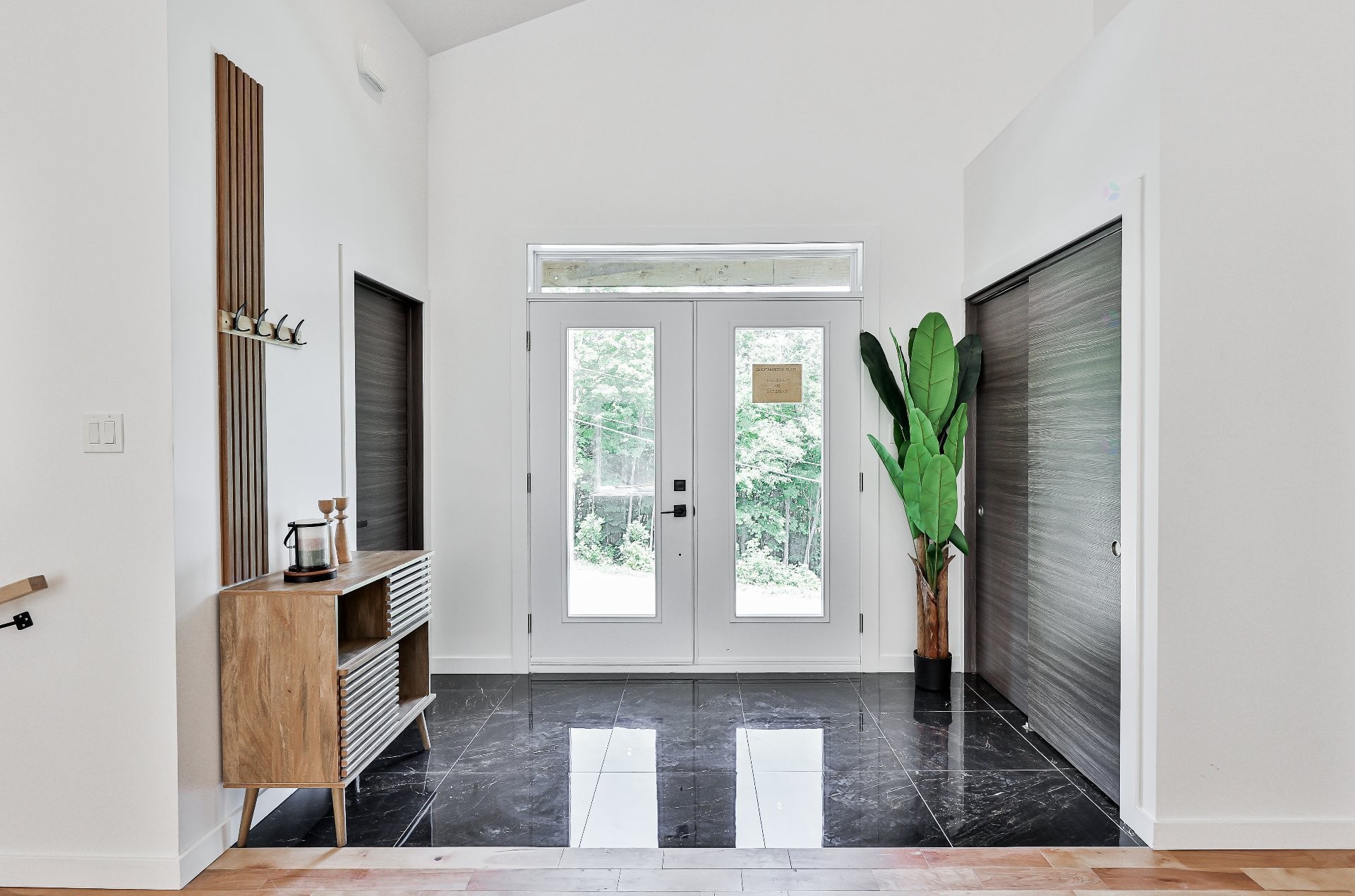 Hall d'entrée/Vestibule - 750 5E Rang, Sainte-Julienne, QC - Indoor Photo Showing Other Room