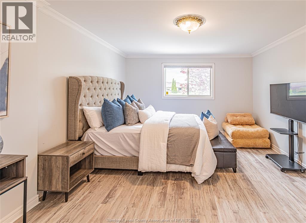 1257 Imperial, Windsor, ON - Indoor Photo Showing Bedroom