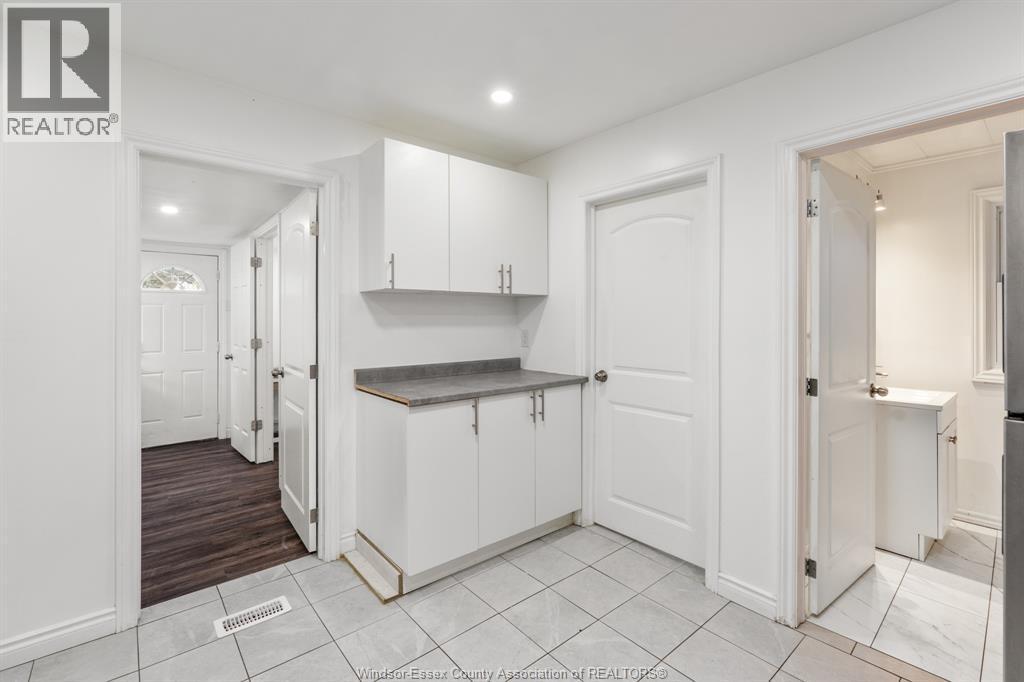 375 Bridge, Windsor, ON - Indoor
