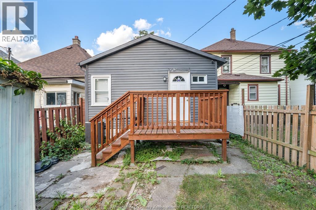 375 Bridge, Windsor, ON - Outdoor With Deck Patio Veranda