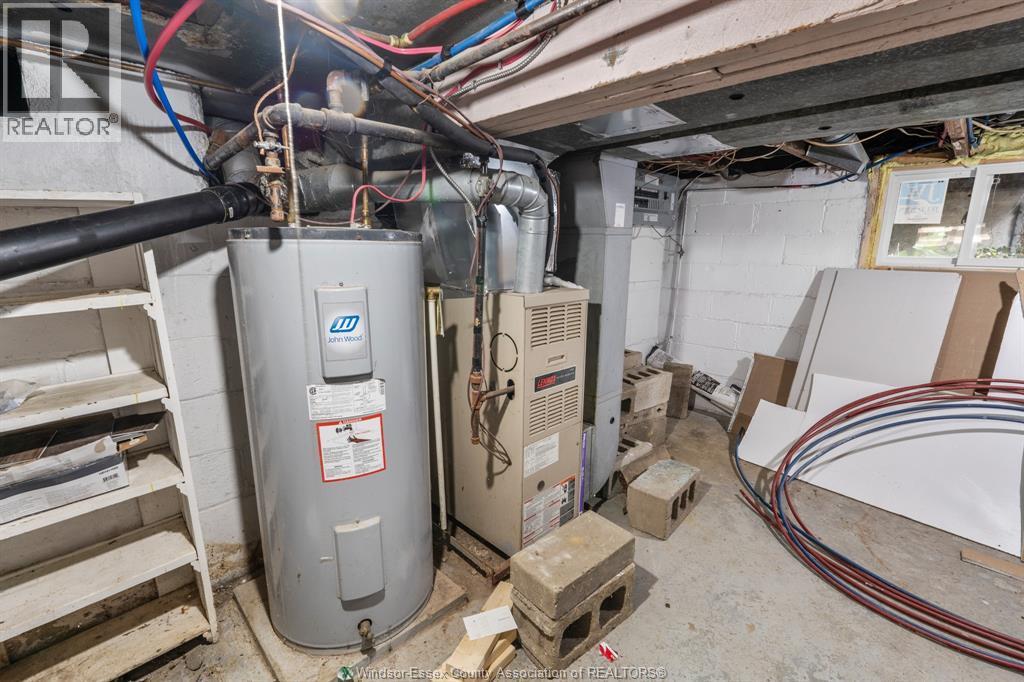 375 Bridge, Windsor, ON - Indoor Photo Showing Basement