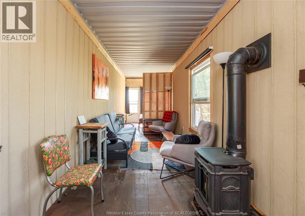 5689 Third Line, Chatham-Kent, ON - Indoor