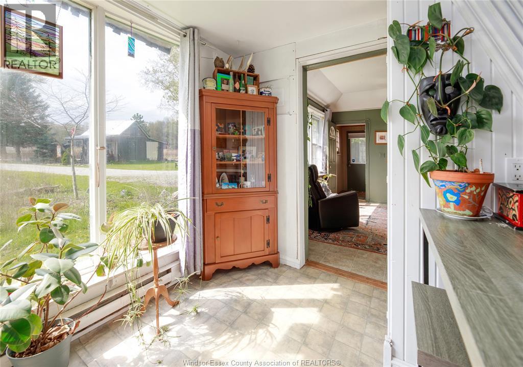 5689 Third Line, Chatham-Kent, ON - Indoor Photo Showing Other Room