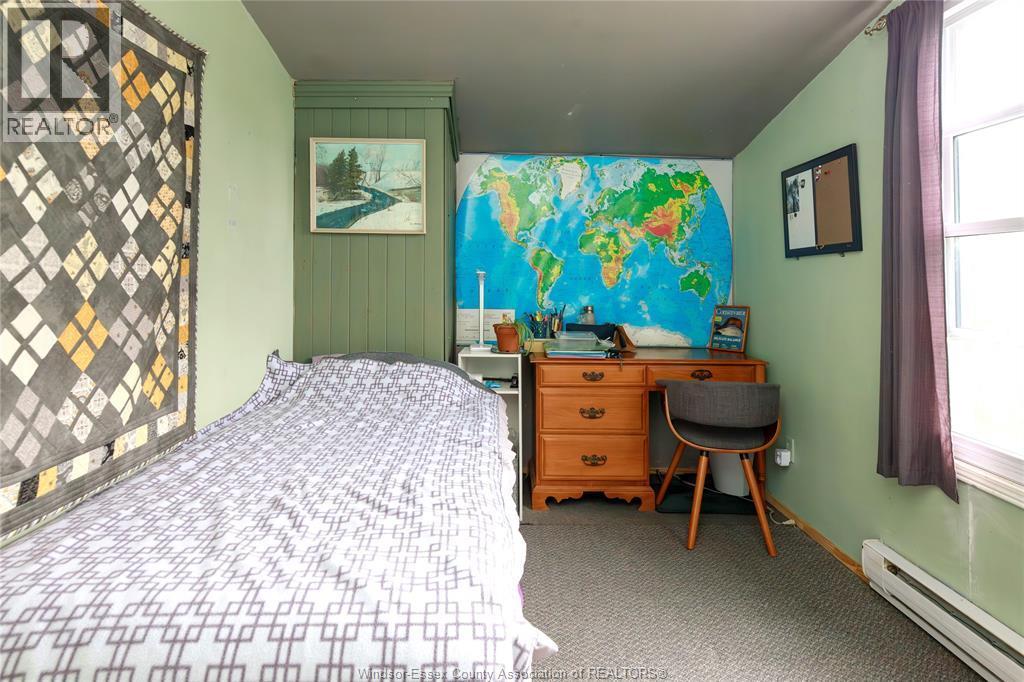 5689 Third Line, Chatham-Kent, ON - Indoor Photo Showing Bedroom
