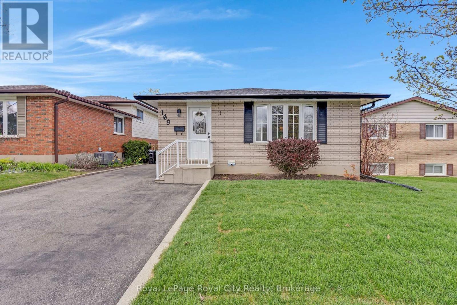 169 Johanna Drive, Cambridge, ON - Outdoor