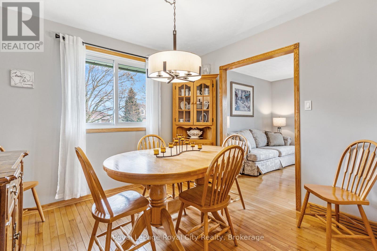 169 Johanna Drive, Cambridge, ON - Indoor Photo Showing Dining Room