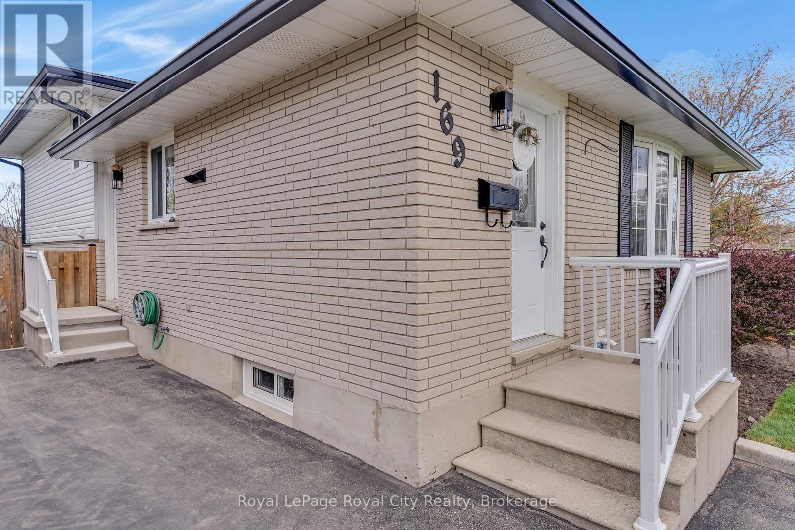 169 Johanna Drive, Cambridge, ON - Outdoor With Exterior