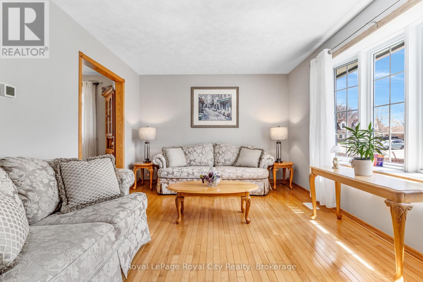 169 Johanna Drive, Cambridge, ON - Indoor Photo Showing Living Room