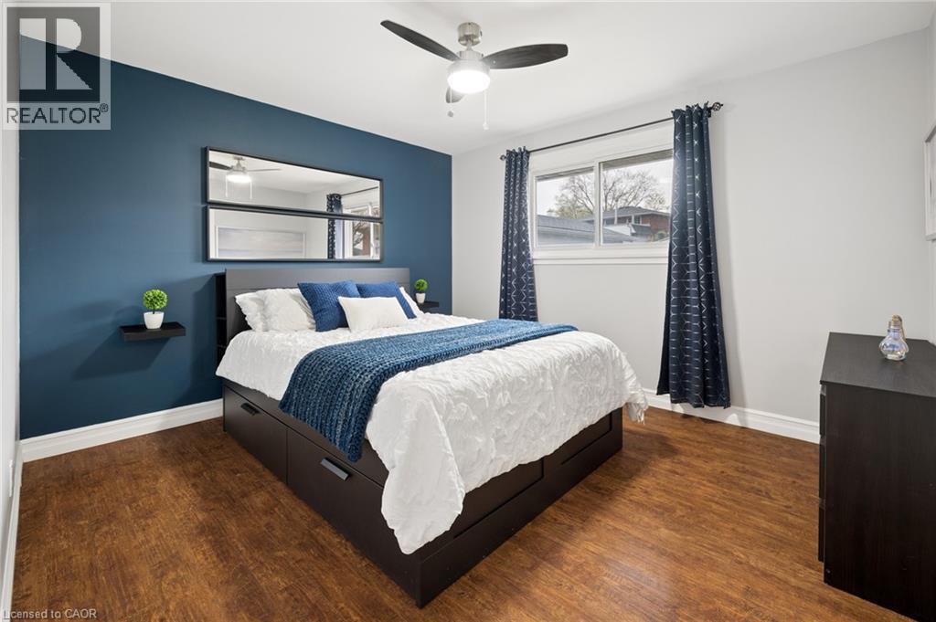 183 Kipling Avenue, Kitchener, ON - Indoor Photo Showing Bedroom