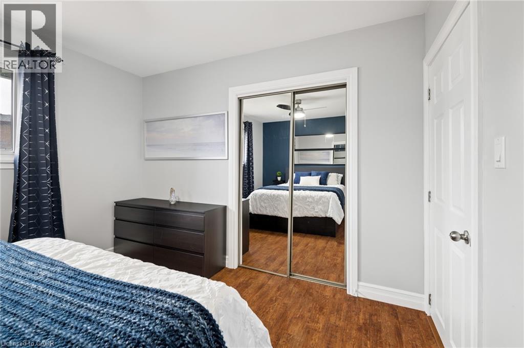 183 Kipling Avenue, Kitchener, ON - Indoor Photo Showing Bedroom