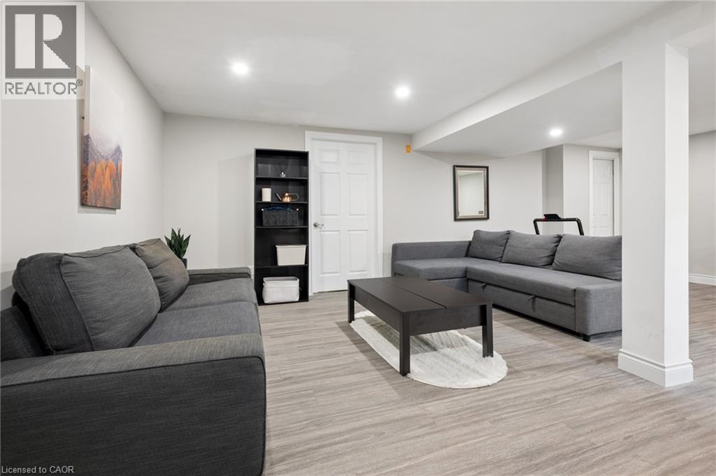 183 Kipling Avenue, Kitchener, ON - Indoor Photo Showing Other Room