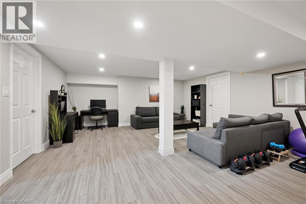 183 Kipling Avenue, Kitchener, ON - Indoor Photo Showing Other Room