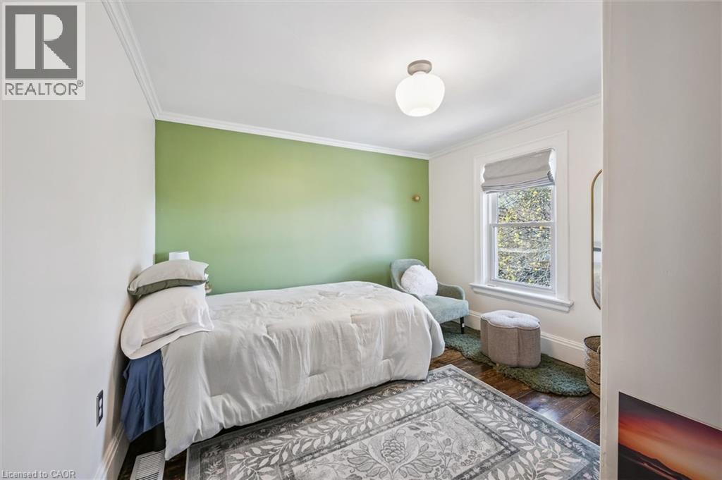 15 Waterside Avenue, Cambridge, ON - Indoor Photo Showing Bedroom