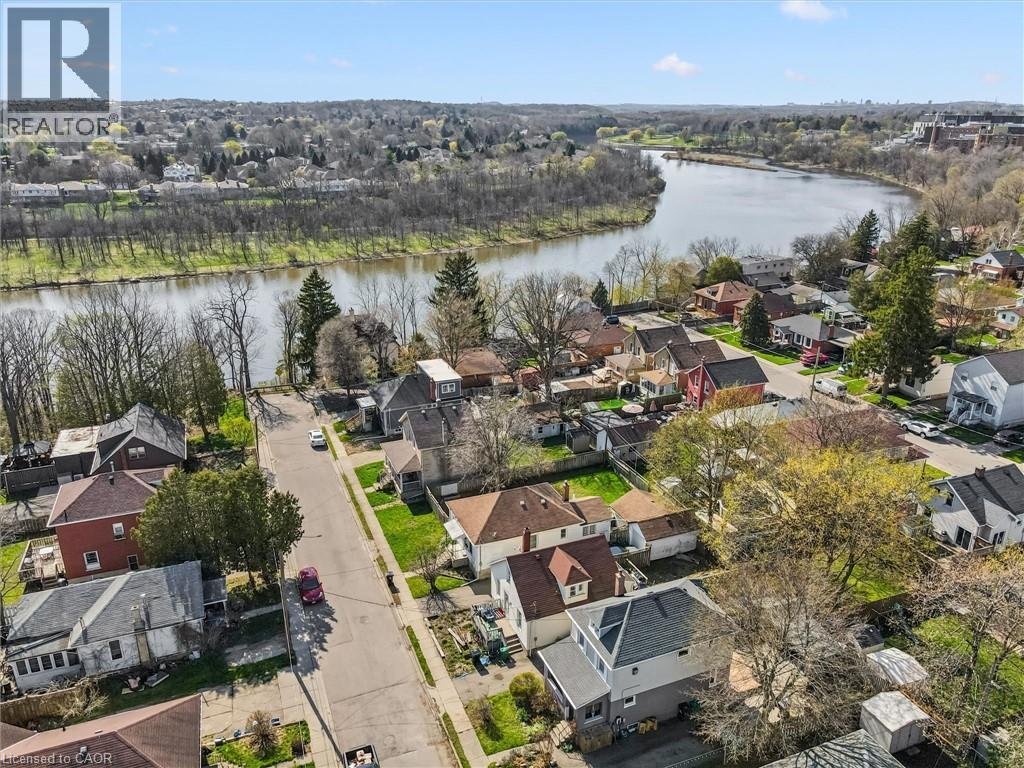 15 Waterside Avenue, Cambridge, ON - Outdoor With View