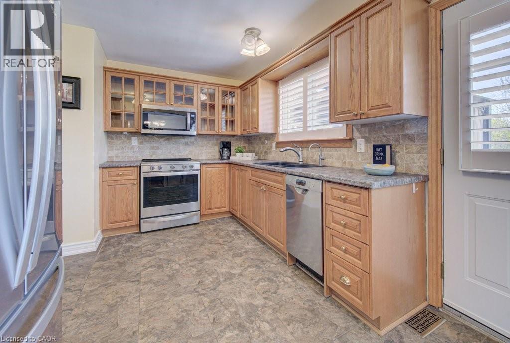 682 Glen Forrest Boulevard, Waterloo, ON - Indoor Photo Showing Kitchen With Double Sink