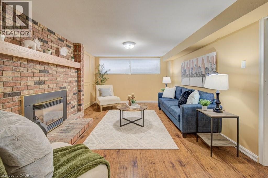 682 Glen Forrest Boulevard, Waterloo, ON - Indoor Photo Showing Living Room With Fireplace