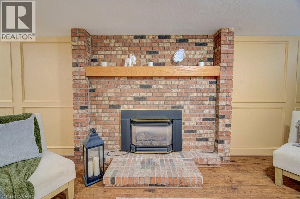 682 Glen Forrest Boulevard, Waterloo, ON - Indoor Photo Showing Living Room With Fireplace