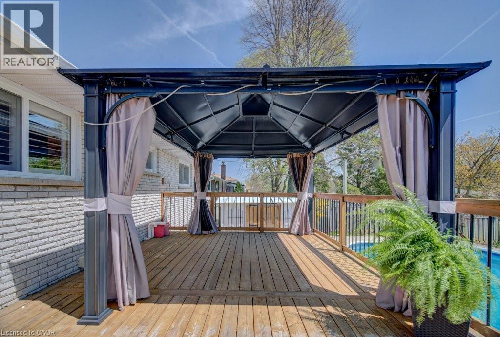 682 Glen Forrest Boulevard, Waterloo, ON - Outdoor With Deck Patio Veranda