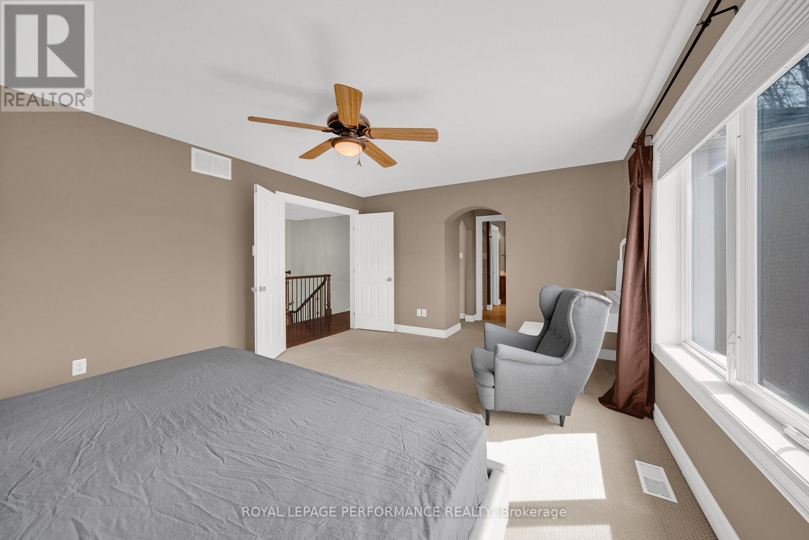 590 Kochar Drive, Ottawa, ON - Indoor Photo Showing Bedroom