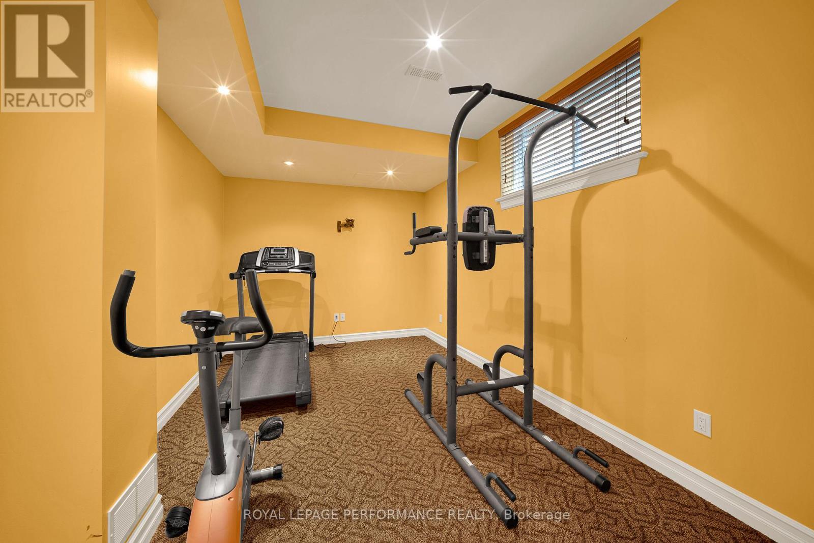 590 Kochar Drive, Ottawa, ON - Indoor Photo Showing Gym Room