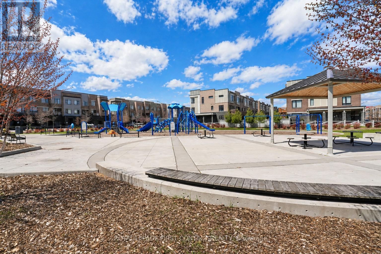 407 - 100 Eagle Rock Way, Vaughan, ON - Outdoor