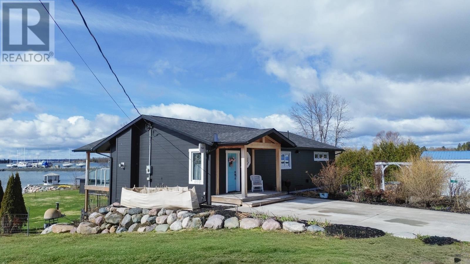 11 Mitchell St, Bruce Mines, ON - Outdoor