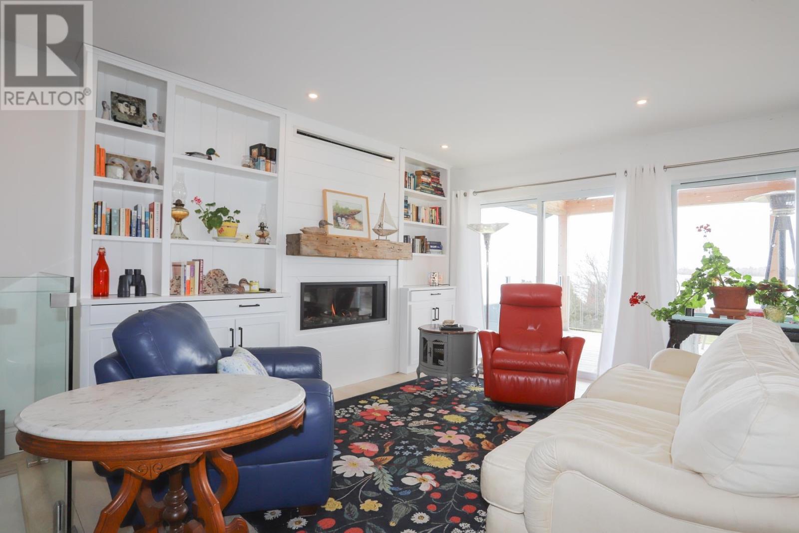 11 Mitchell St, Bruce Mines, ON - Indoor Photo Showing Living Room With Fireplace