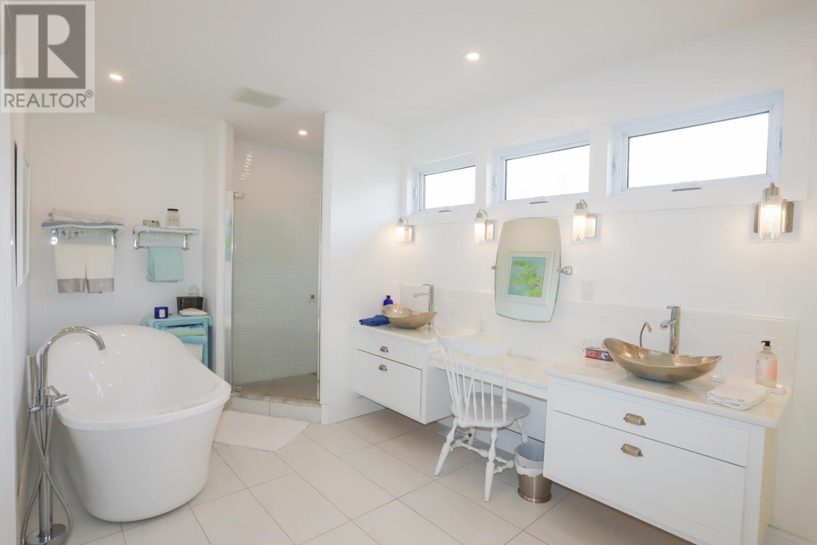 11 Mitchell St, Bruce Mines, ON - Indoor Photo Showing Bathroom