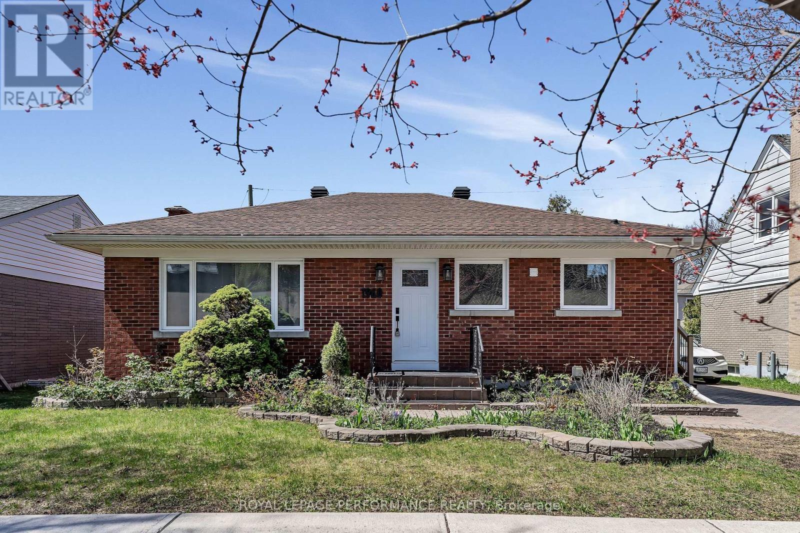 1960 Othello Avenue, Ottawa, ON - Outdoor