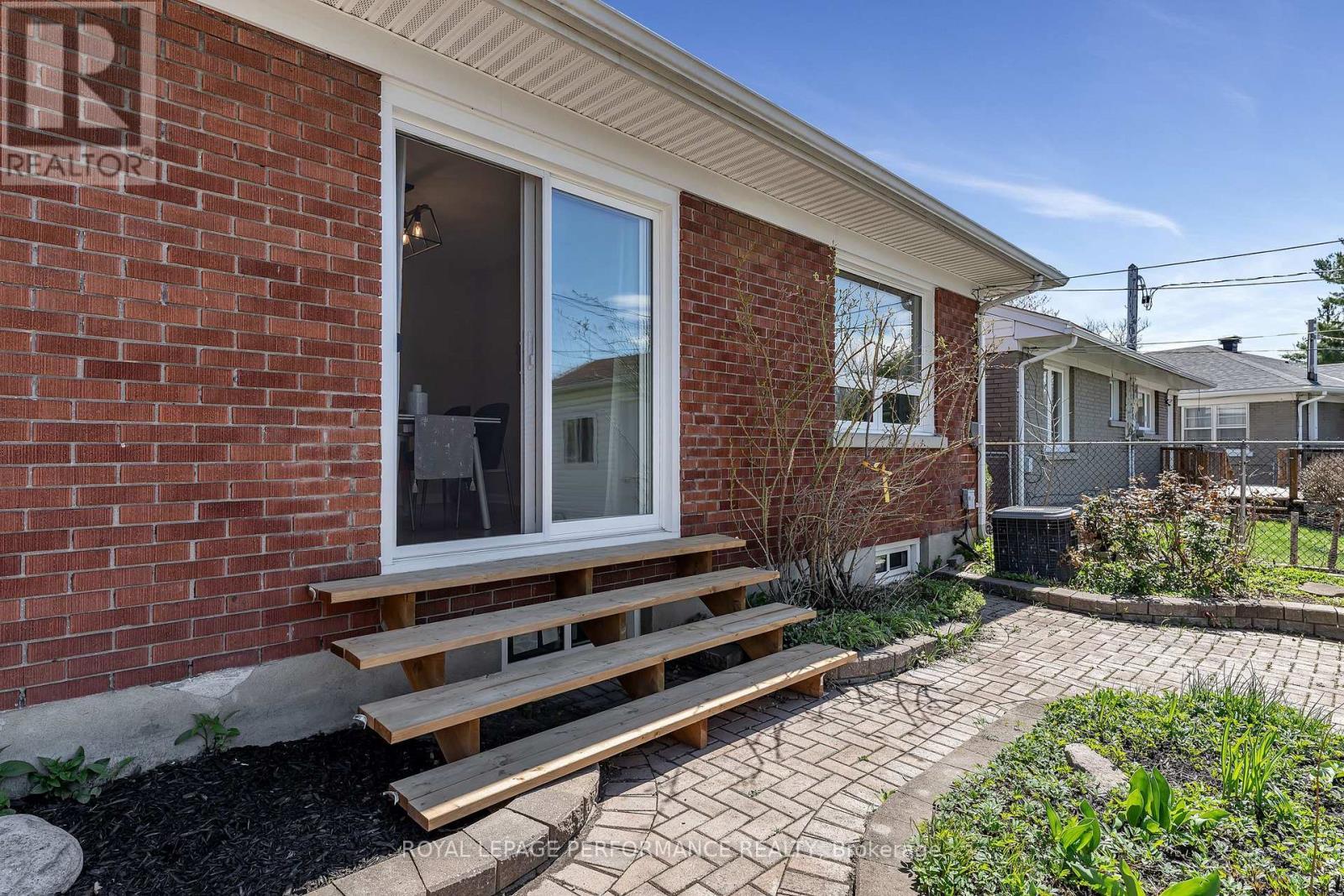 1960 Othello Avenue, Ottawa, ON - Outdoor With Deck Patio Veranda With Exterior