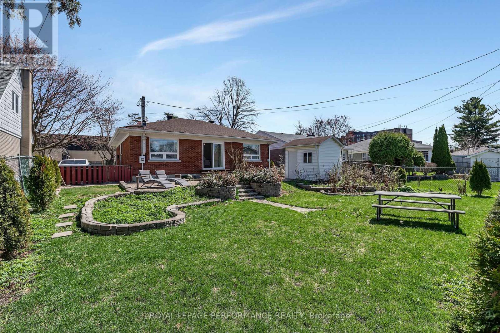 1960 Othello Avenue, Ottawa, ON - Outdoor