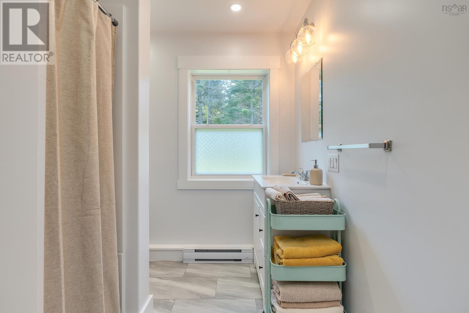 20 Howard Stevens Walk, Clam Harbour, NS - Indoor Photo Showing Bathroom