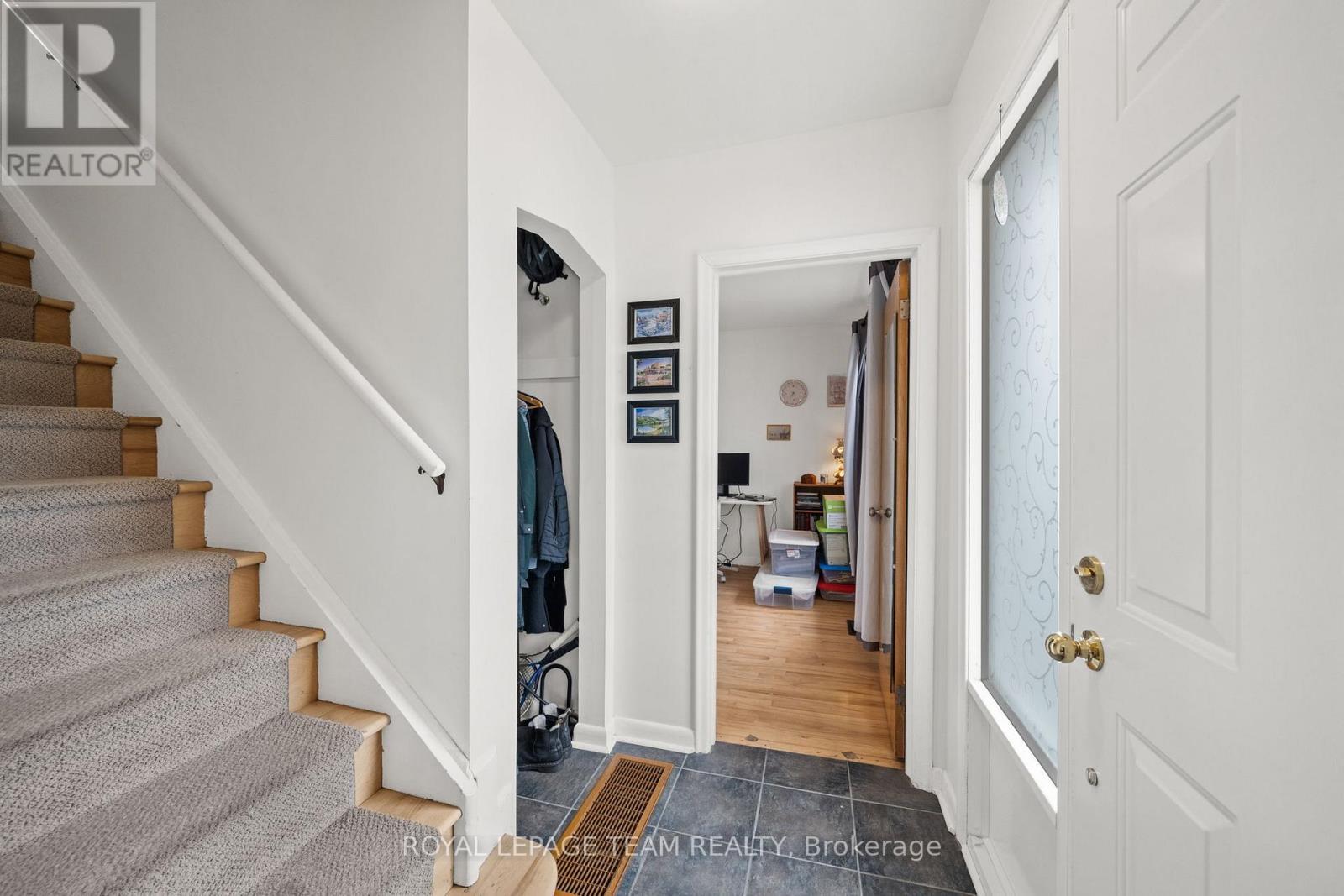 873 Smyth Road, Ottawa, ON - Indoor Photo Showing Other Room