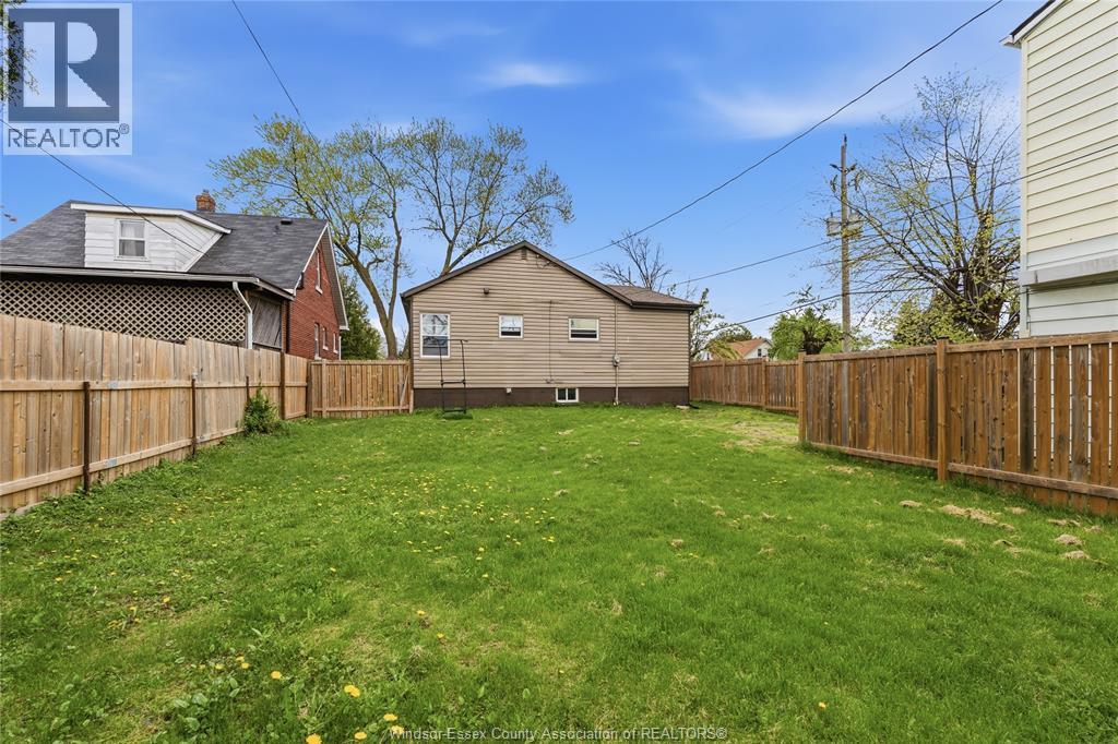3406 Turner, Windsor, ON - Outdoor