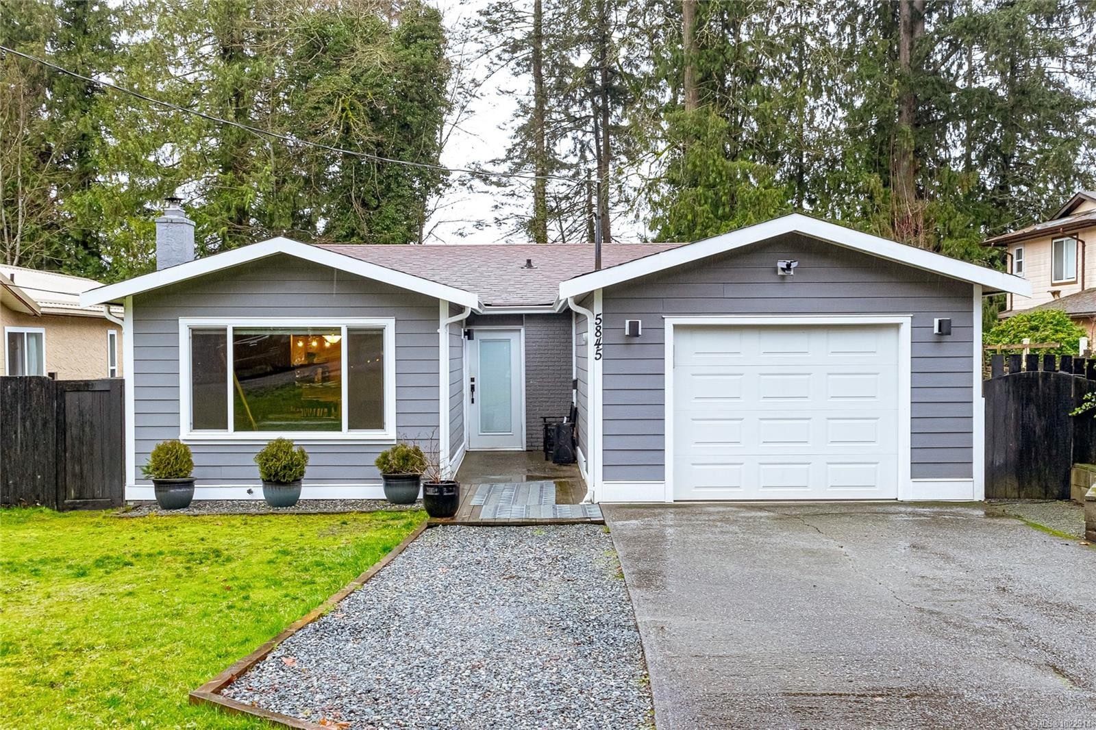 5845 Kinch Ave, Duncan, BC