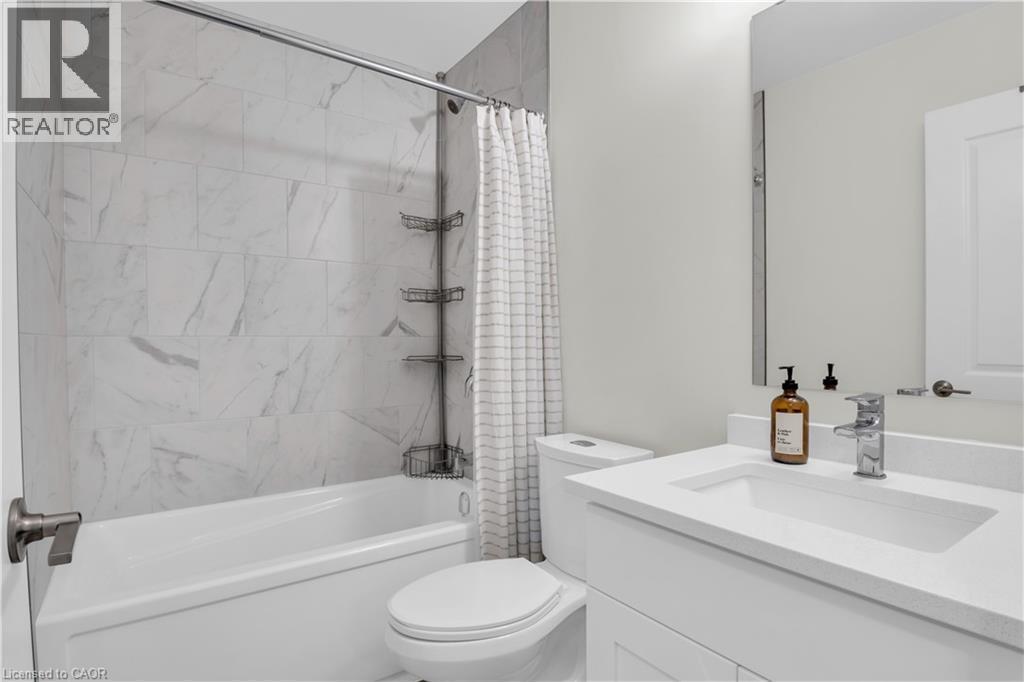 405 Myers Road Unit# 56, Cambridge, ON - Indoor Photo Showing Bathroom