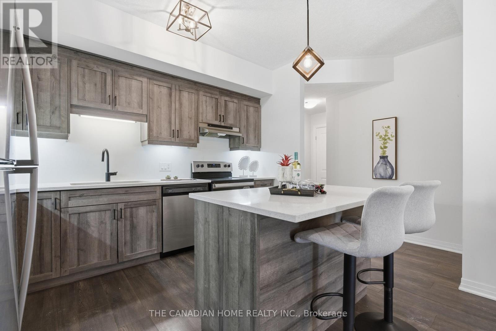 81 - 25 Isherwood Avenue, Cambridge, ON - Indoor Photo Showing Kitchen With Stainless Steel Kitchen With Upgraded Kitchen
