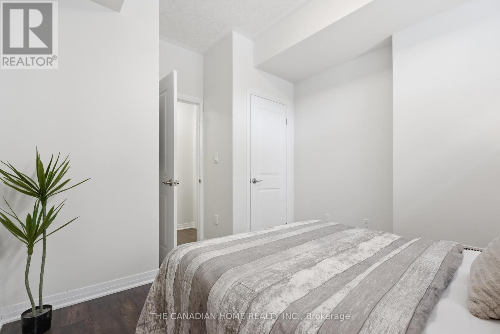 81 - 25 Isherwood Avenue, Cambridge, ON - Indoor Photo Showing Bedroom