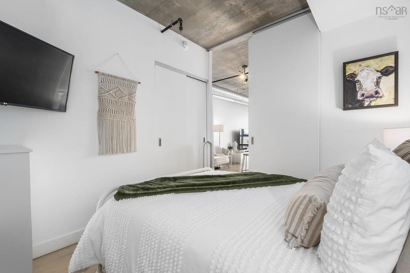 504 1065 Barrington Street, Halifax, NS