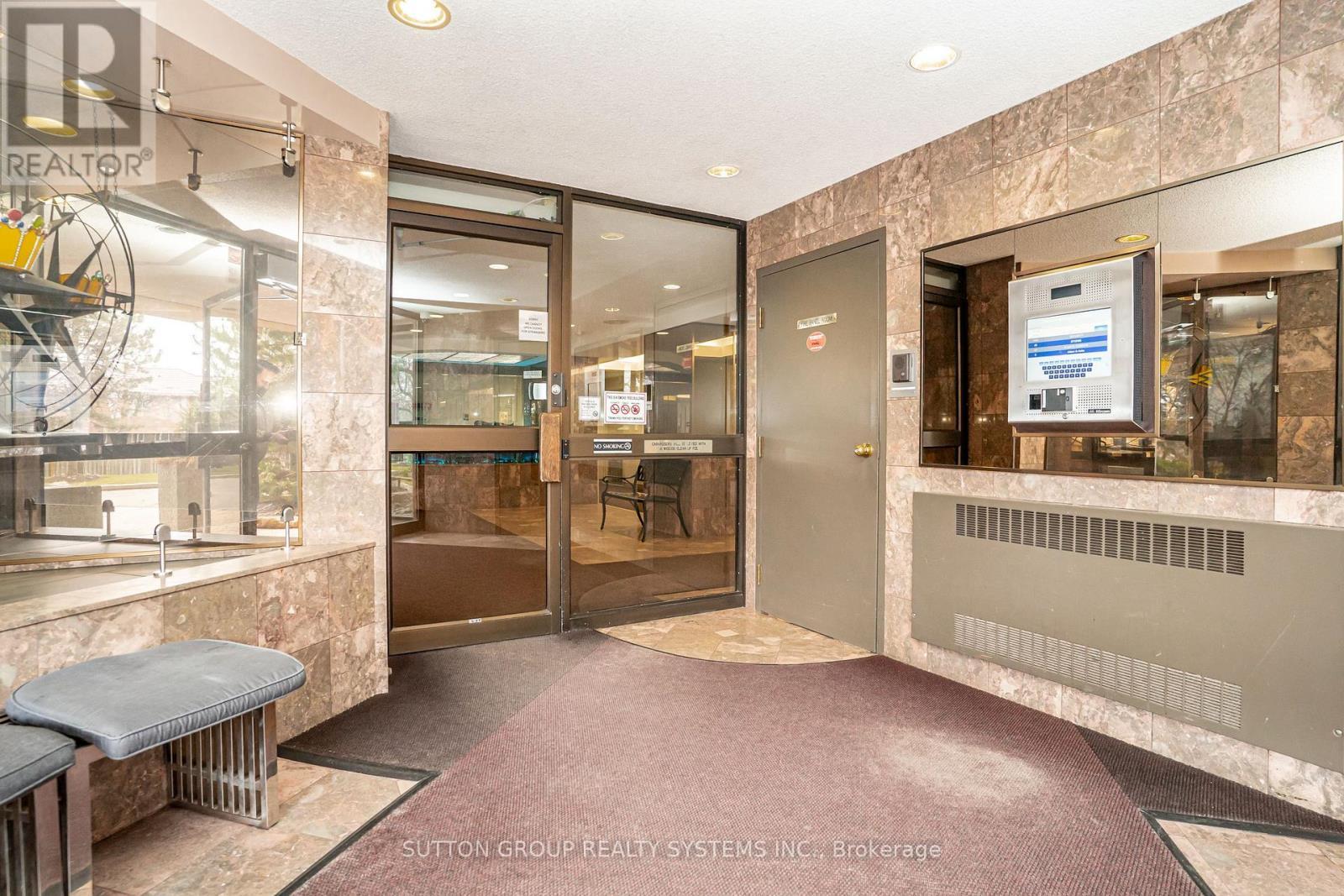 802 - 20 Cherrytree Drive, Brampton, ON - Photo Showing Other Room