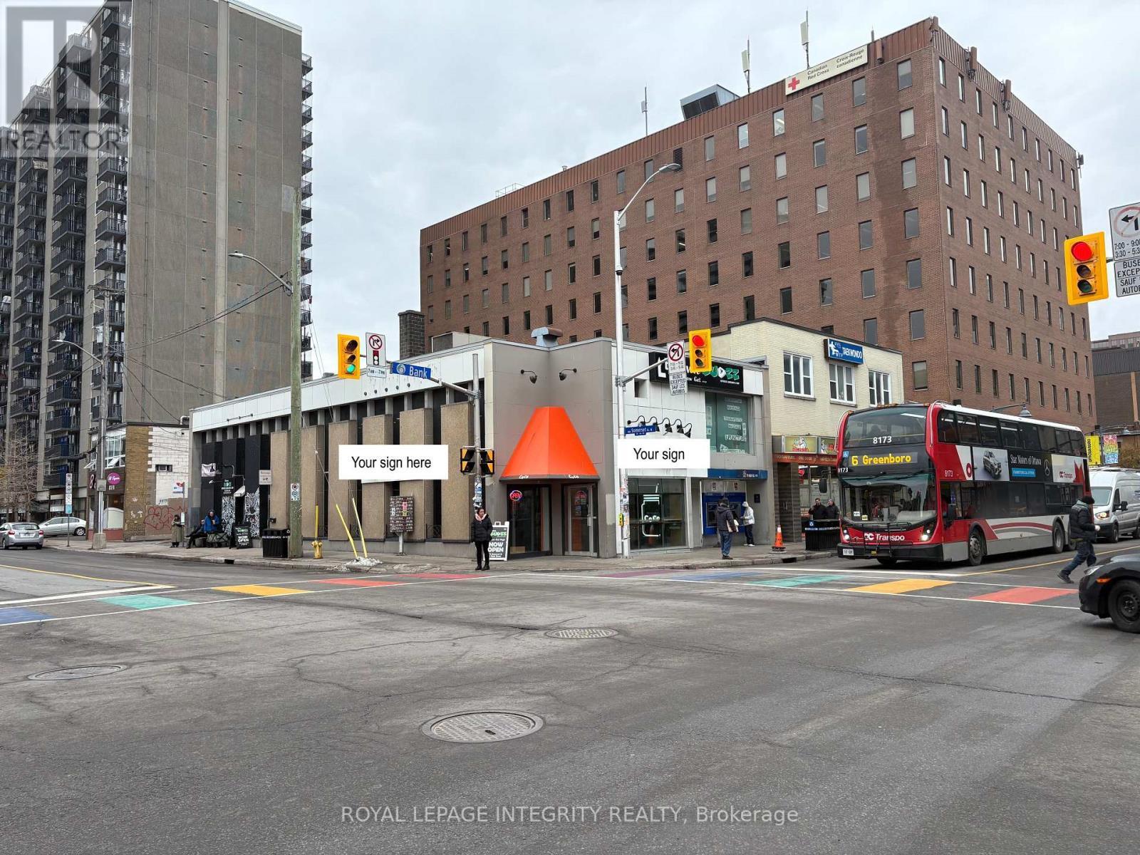 290 Bank Street, Ottawa, ON