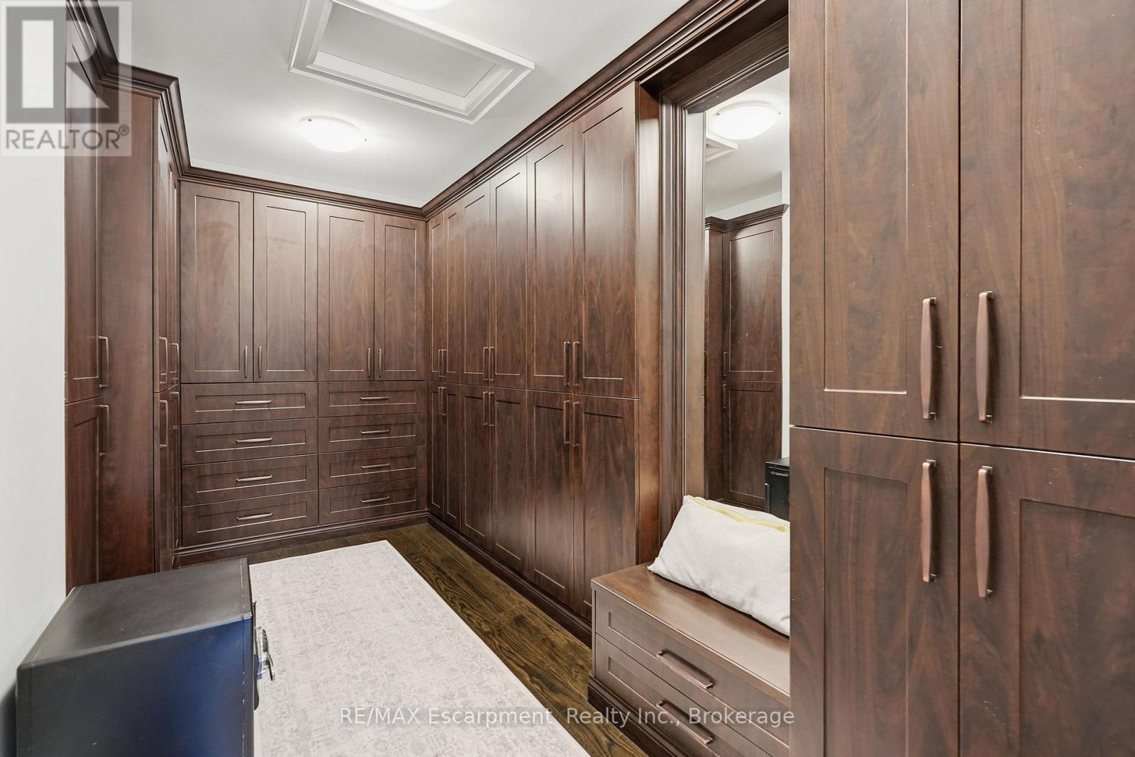 4180 Lakeshore Road, Burlington (Shoreacres), ON - Indoor Photo Showing Other Room