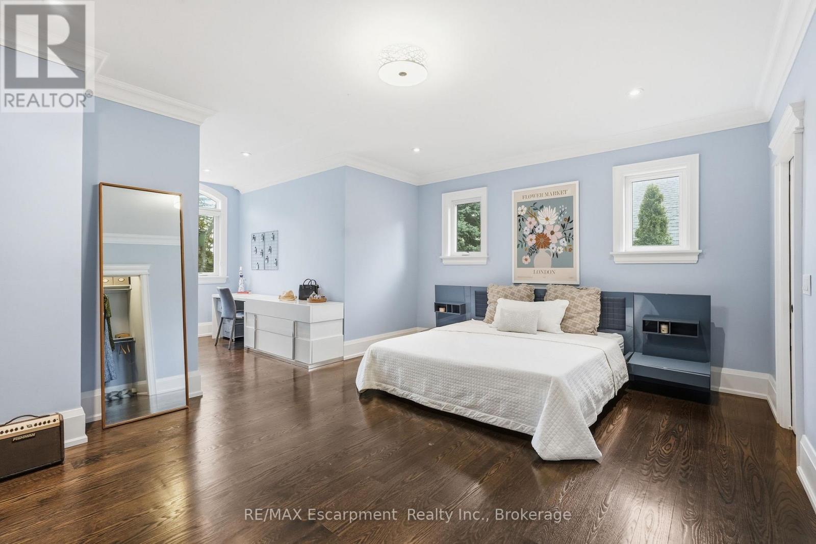 4180 Lakeshore Road, Burlington (Shoreacres), ON - Indoor Photo Showing Bedroom