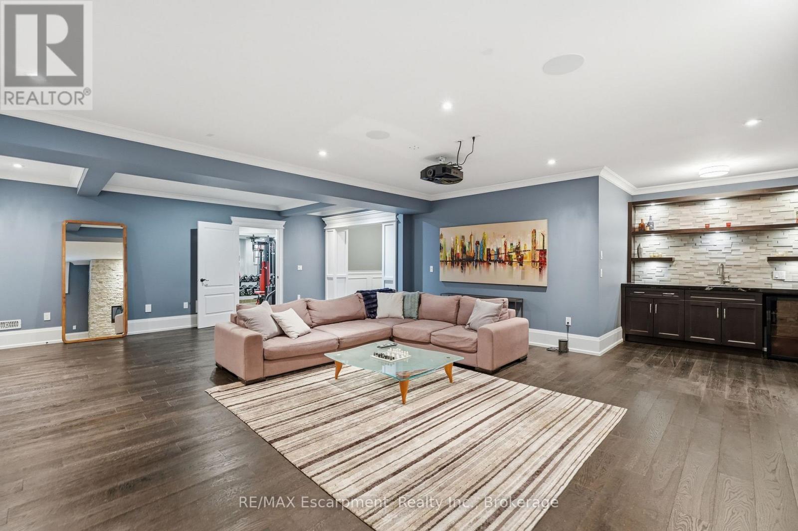 4180 Lakeshore Road, Burlington (Shoreacres), ON - Indoor Photo Showing Living Room
